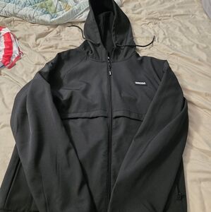 Essentials Softshell Jacket